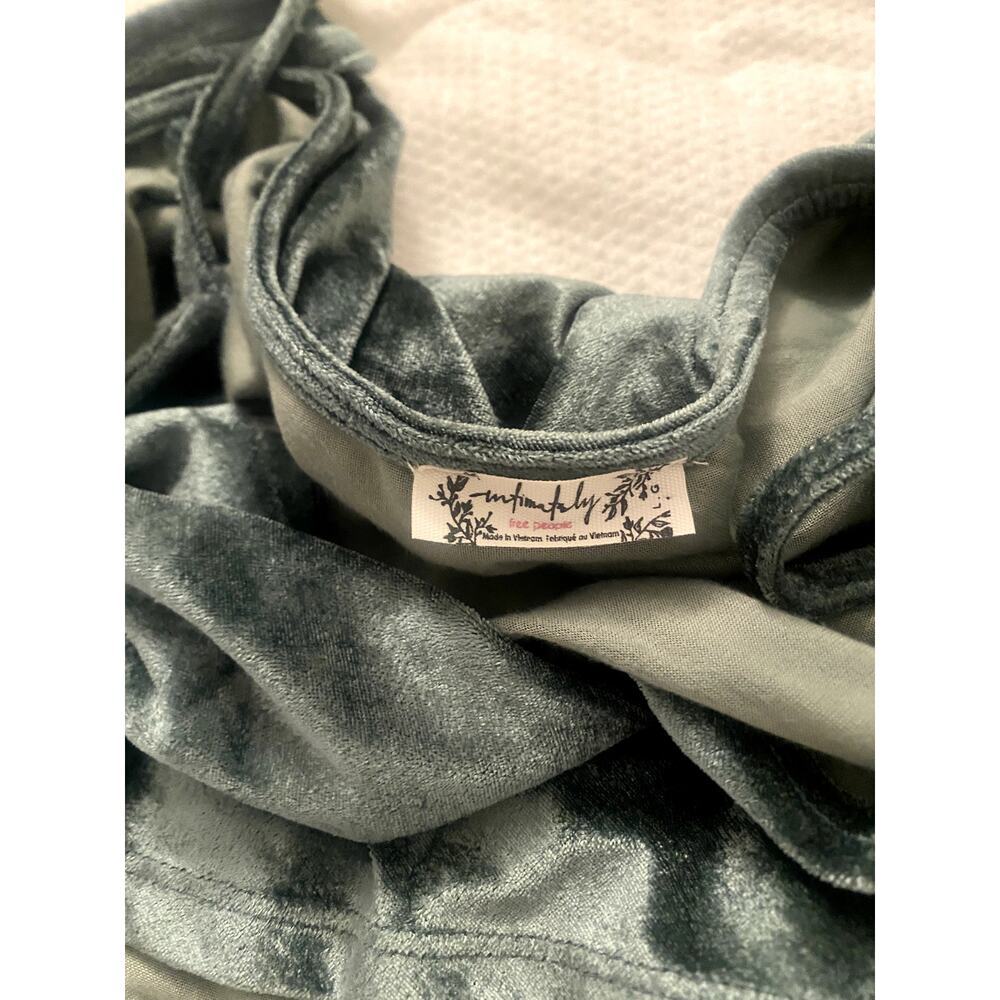 Free People All Night Velvet Tunic Cami in Evergreen size Large - Picture 5 of 5